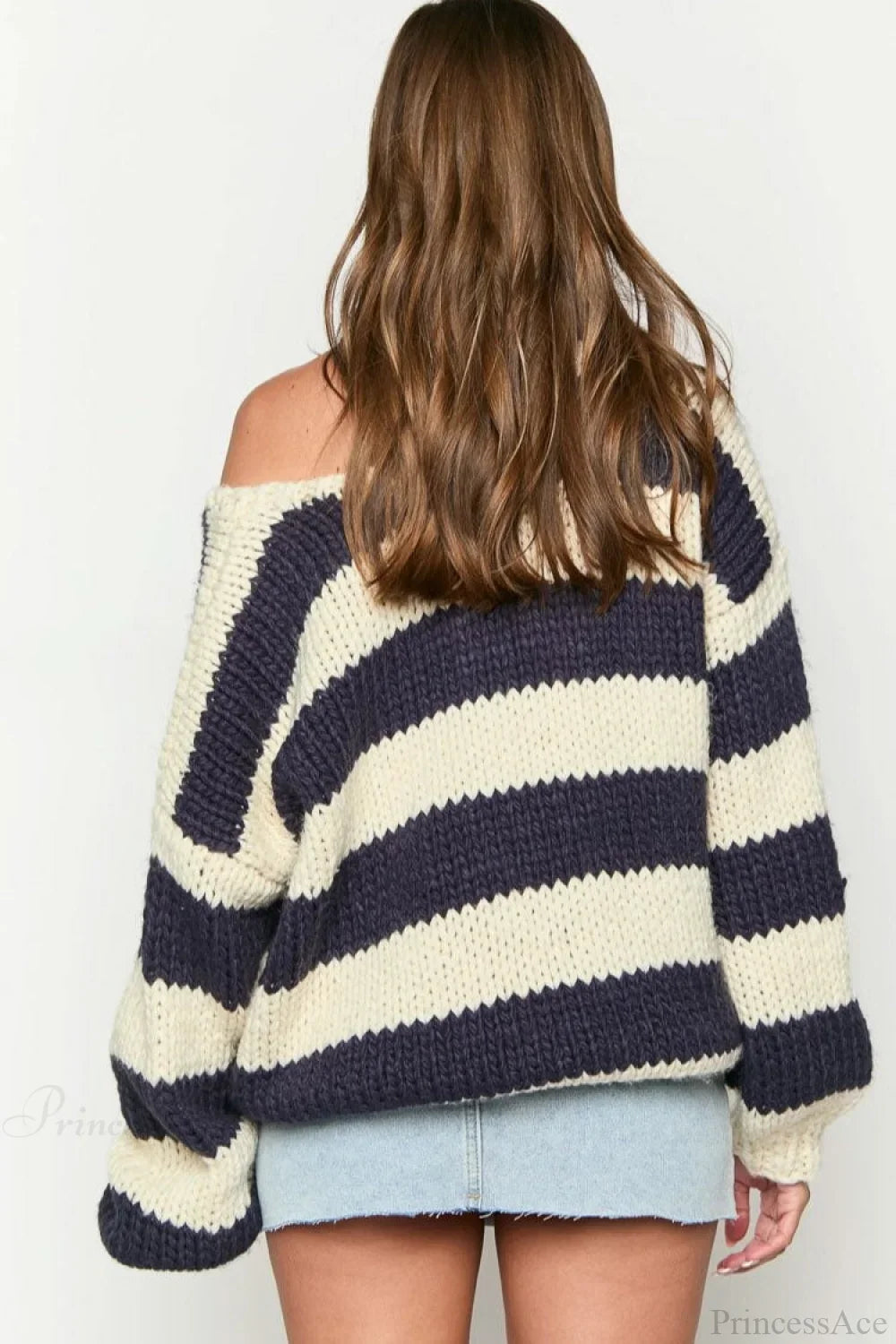 Pullover Damen Oversized mit Off-Shoulder Schnitt und Streifen - J&B - 4 - Jasminaboutique.com