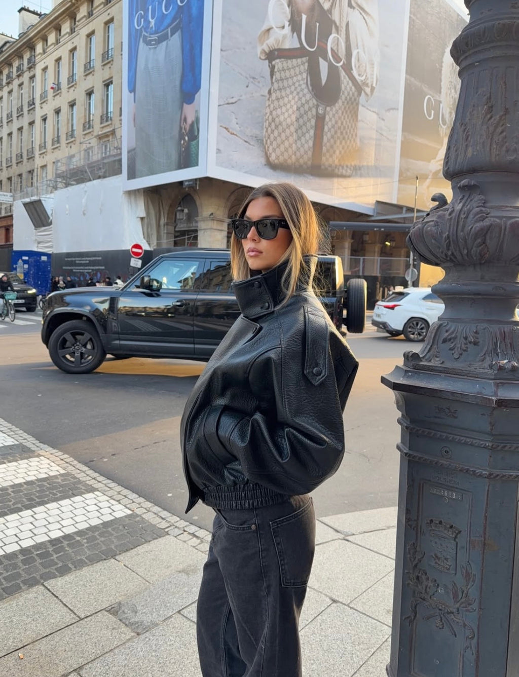 Jacke Damen - Oversized Schnitt mit hohem Kragen und Reißverschluss - J&B - 2 - Jasminaboutique.com