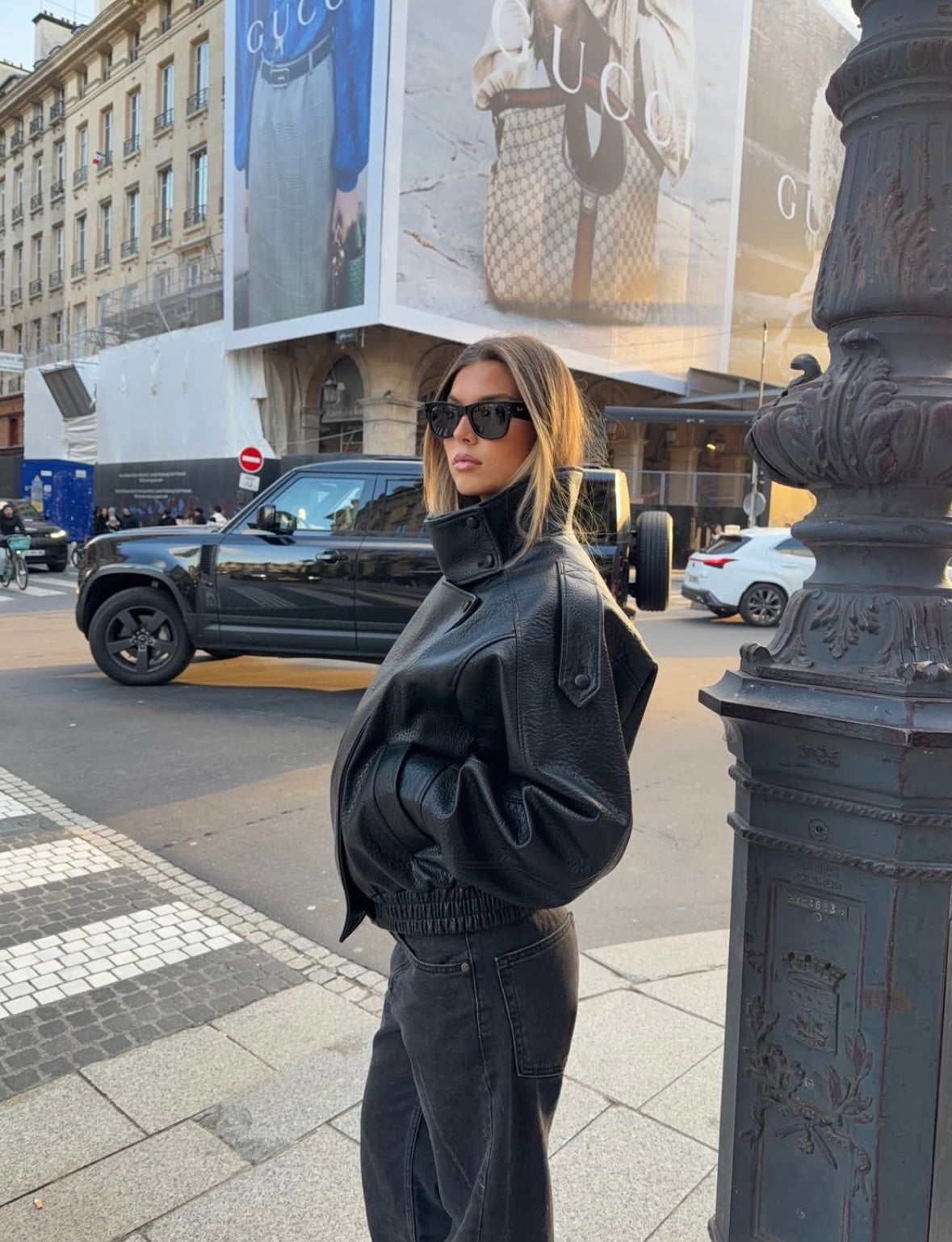 Jacke Damen - Oversized Schnitt mit hohem Kragen und Reißverschluss - J&B - 2 - Jasminaboutique.com