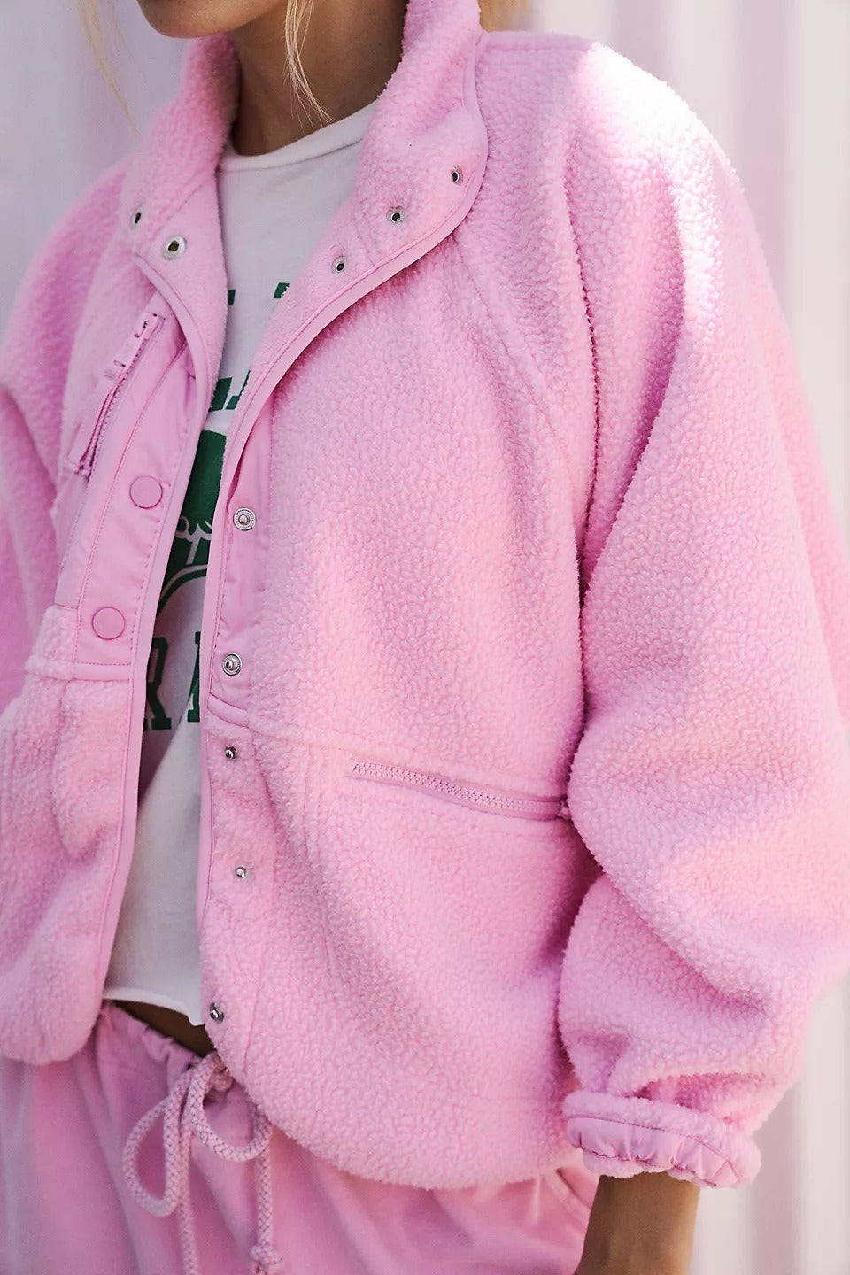 Jacket Damen mit hohem Kragen und praktischen Taschen - J&B - 21 - Jasminaboutique.com