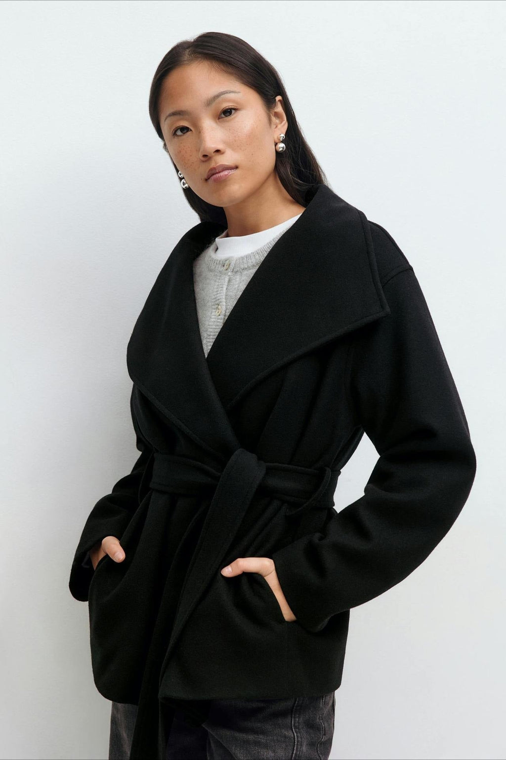 Jacke Damen mit hohem Kragen und Gürtel - J&B - 11 - Jasminaboutique.com
