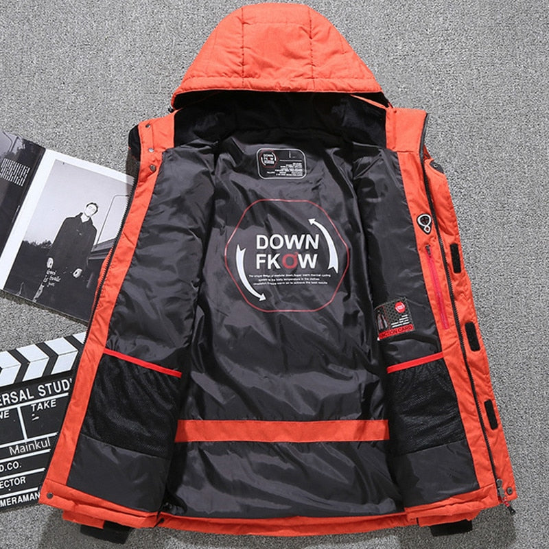 Herren Winterjacke mit abnehmbarer Kapuze und funktionalen Taschen - J&B - 22 - Jasminaboutique.com