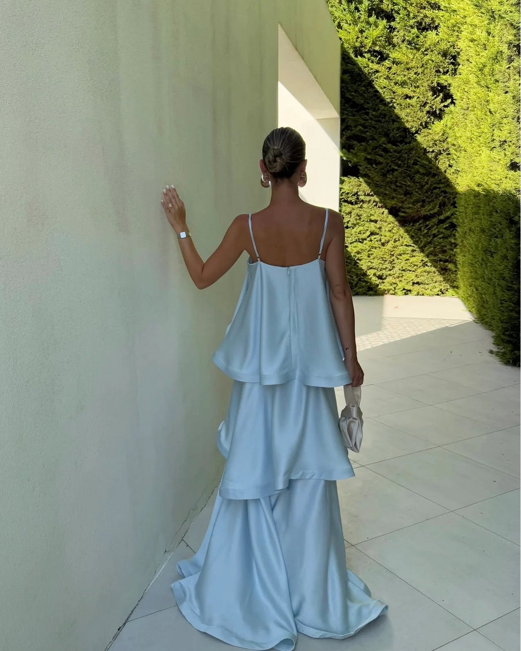 Maxikleid Damen mit schwingendem Schnitt und asymmetrischem Saum - J&B - 5 - Jasminaboutique.com