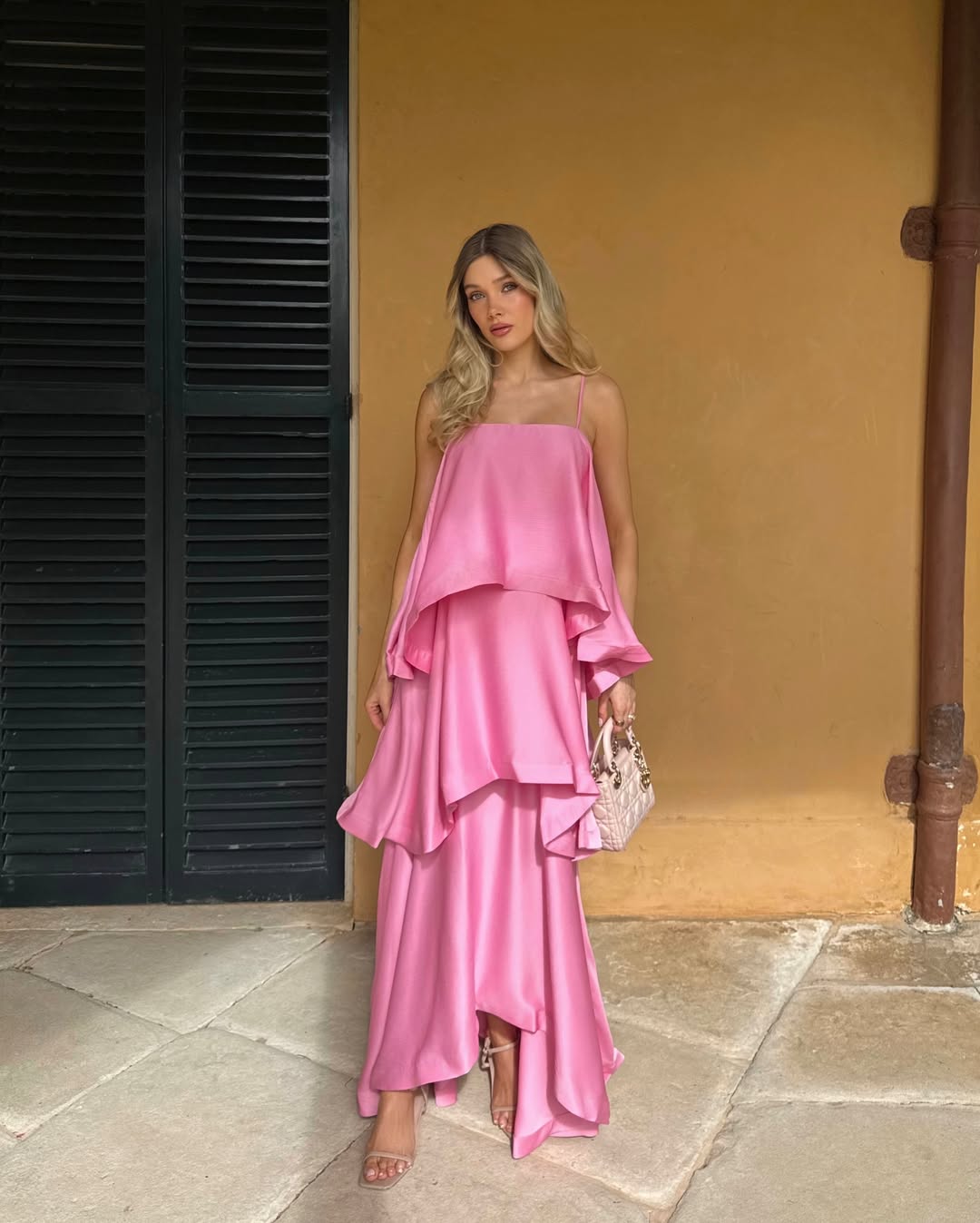 Maxikleid Damen mit schwingendem Schnitt und asymmetrischem Saum - J&B - 10 - Jasminaboutique.com