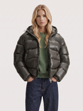 Jacke Damen mit Kapuze und gepolstertem Schnitt - J&B - 1 - Jasminaboutique.com