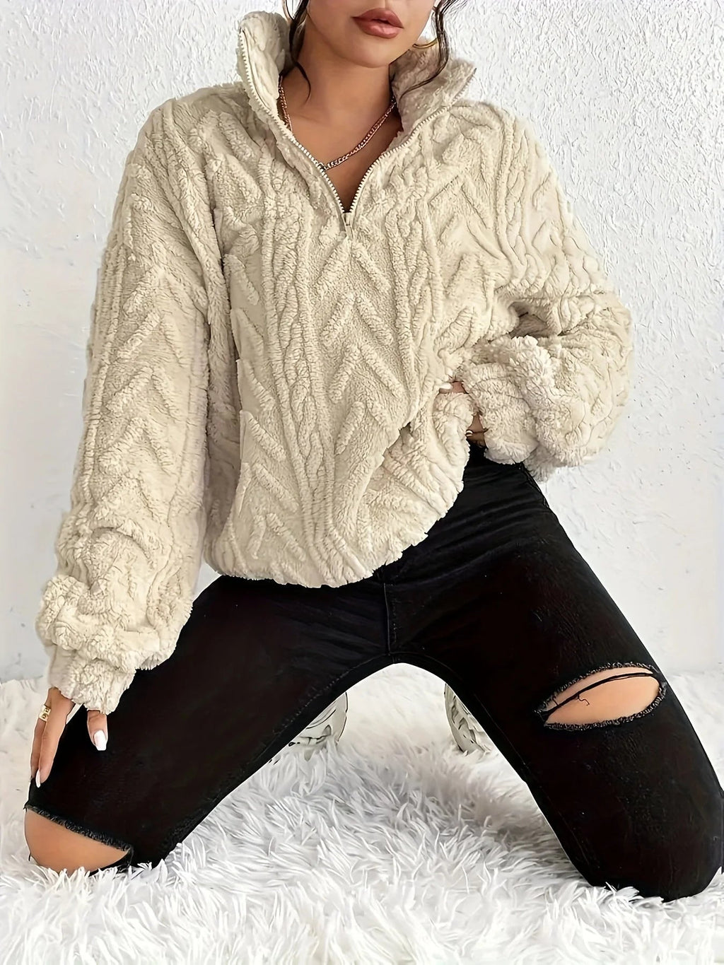 Pullover Damen mit Stehkragen und strukturiertem Design - J&B - 1 - Jasminaboutique.com