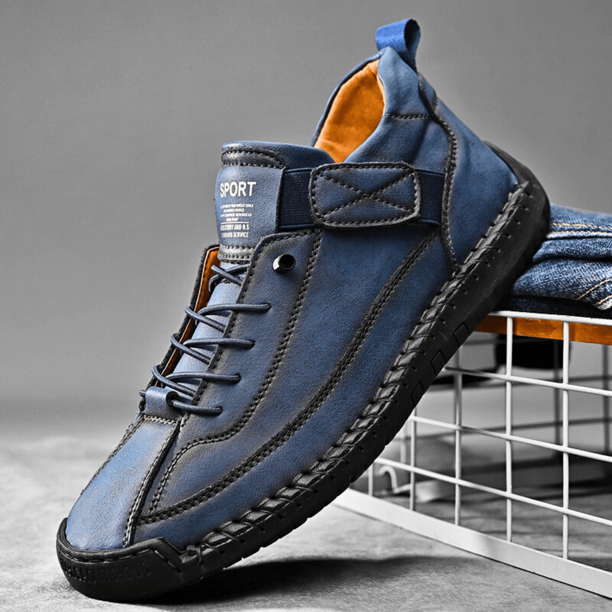 Sneaker Herren mit sportlichem Schnitt und praktischem Klettverschluss - J&B - 5 - Jasminaboutique.com