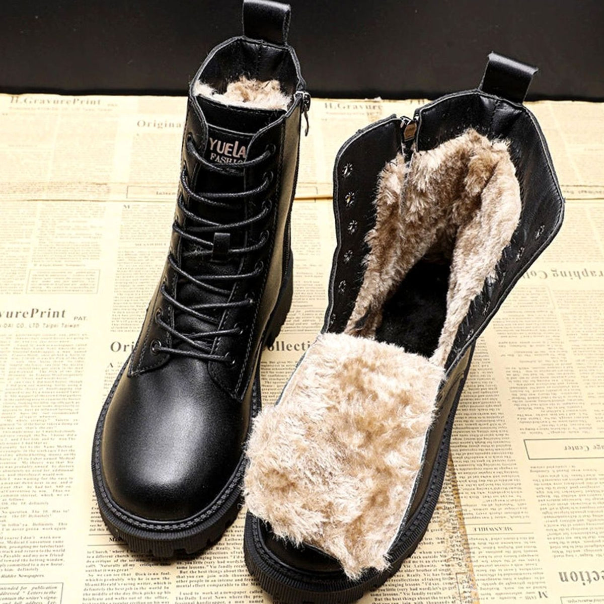 Stiefeletten Damen mit warmem Innenfutter und Schnürung - J&B - 1 - Jasminaboutique.com