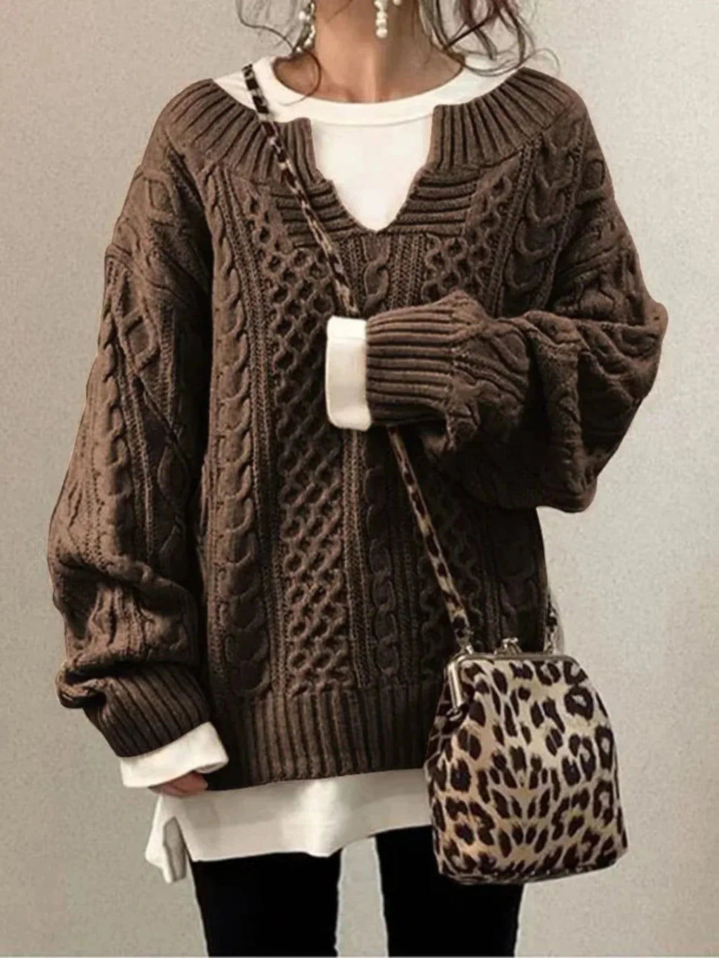 Pullover Damen mit V-Ausschnitt und strukturiertem Design - J&B - 1 - Jasminaboutique.com