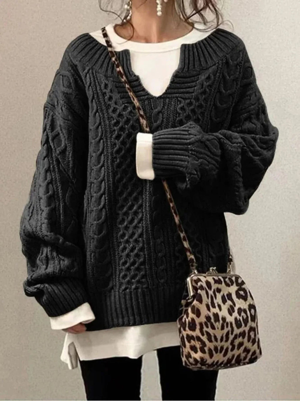 Pullover Damen mit V-Ausschnitt und strukturiertem Design - J&B - 4 - Jasminaboutique.com