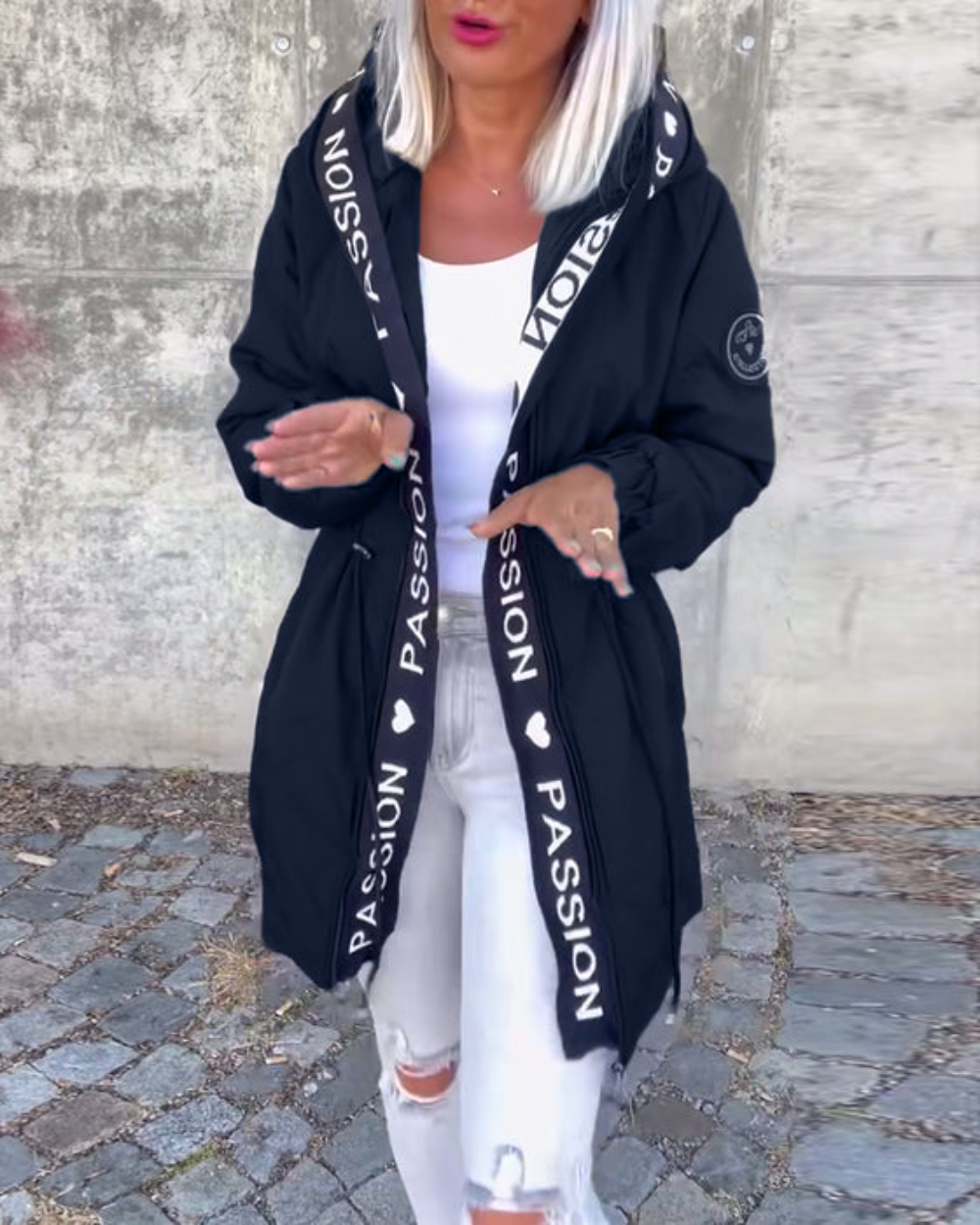Jacke Damen mit Kapuze und Kordelzug - J&B - 1 - Jasminaboutique.com