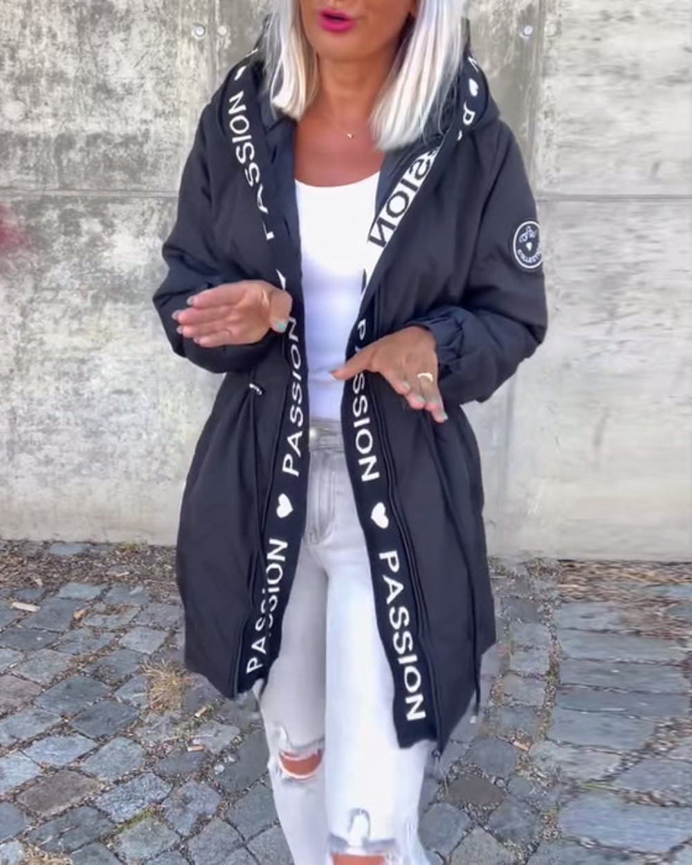 Jacke Damen mit Kapuze und Kordelzug - J&B - 5 - Jasminaboutique.com