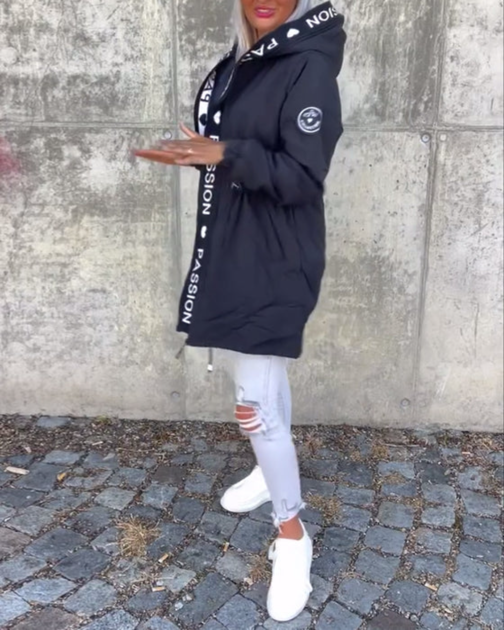 Jacke Damen mit Kapuze und Kordelzug - J&B - 6 - Jasminaboutique.com