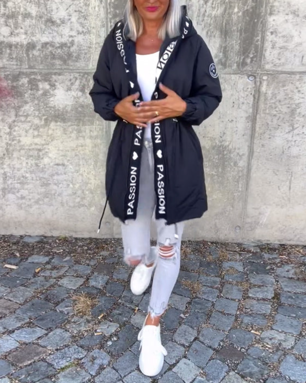 Jacke Damen mit Kapuze und Kordelzug - J&B - 7 - Jasminaboutique.com