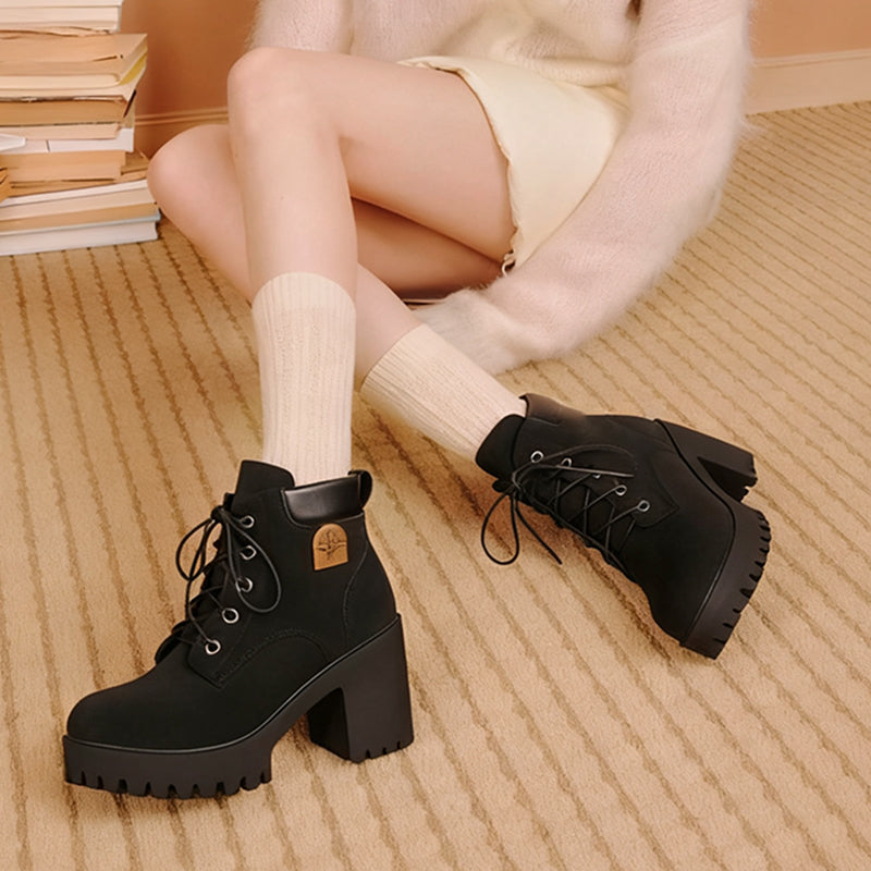 Stiefeletten Damen mit dickem Absatz und Schnürung - J&B - 3 - Jasminaboutique.com