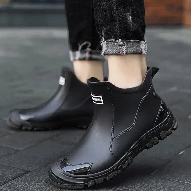 Herren Boots mit rutschfester Sohle und sportlichem Design - J&B - 10 - Jasminaboutique.com