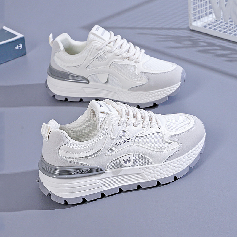 Sneaker Damen mit trendiger Silhouette und rutschfester Sohle - J&B - 5 - Jasminaboutique.com