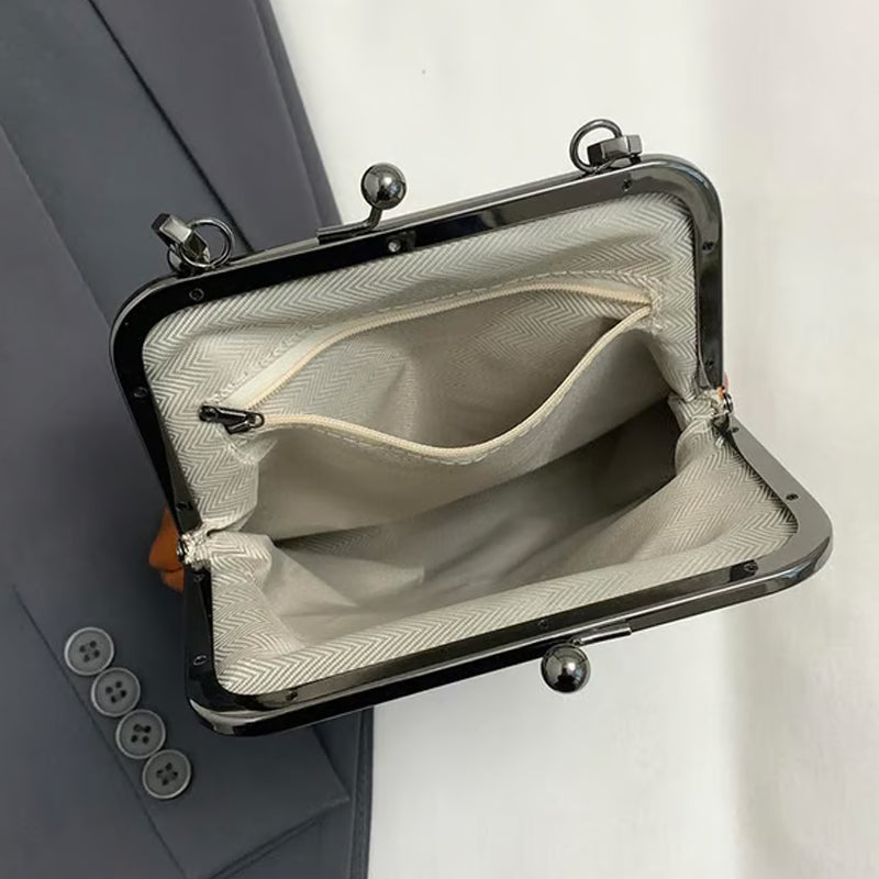 Handtasche Damen mit Vintage-Klappverschluss und zwei Trageoptionen - J&B - 5 - Jasminaboutique.com