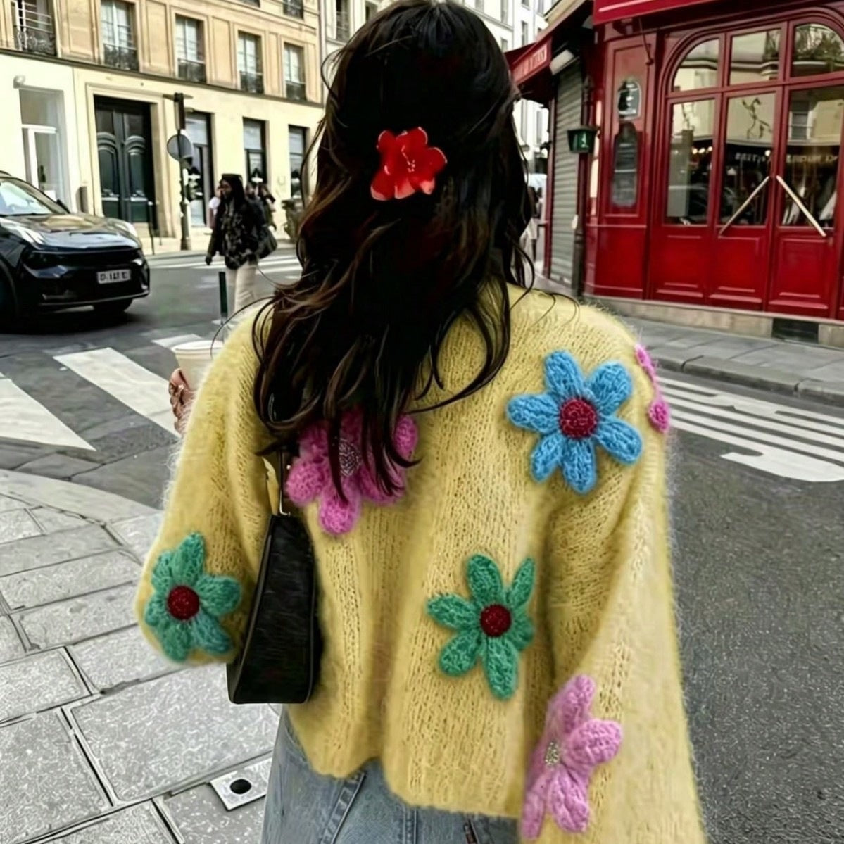 Damen Cardigan mit 3D-Blütenapplikationen - J&B - 3 - Jasminaboutique.com