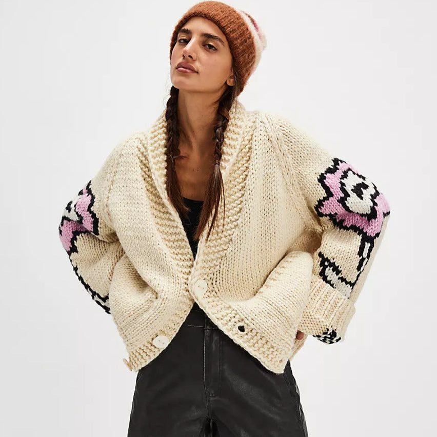 Damen Oversized Cardigan mit Schalkragen und Blumenmuster - J&B - 1 - Jasminaboutique.com