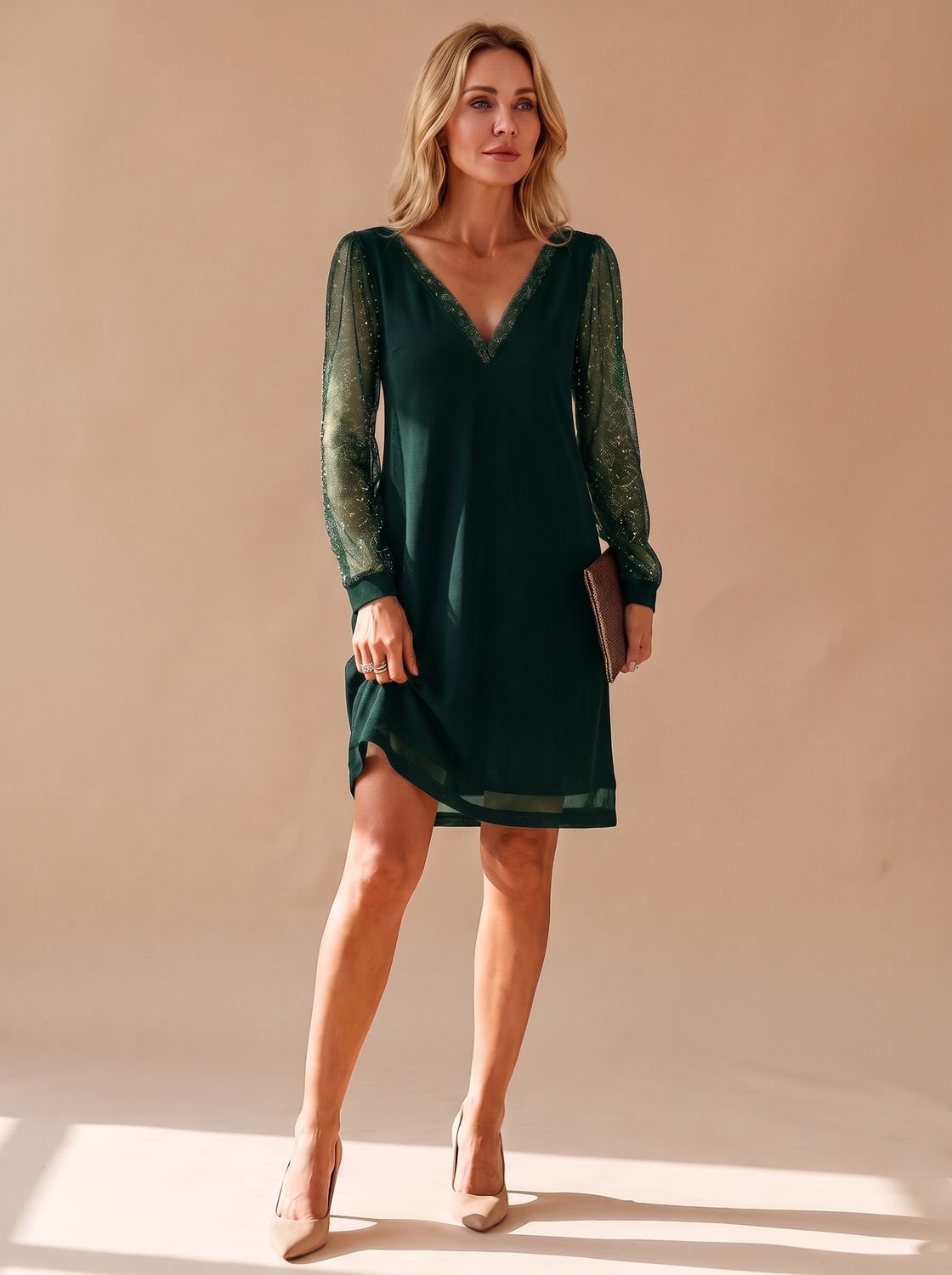 Kleid Damen mit V-Ausschnitt und glitzernden Ärmeln - J&B - 3 - Jasminaboutique.com