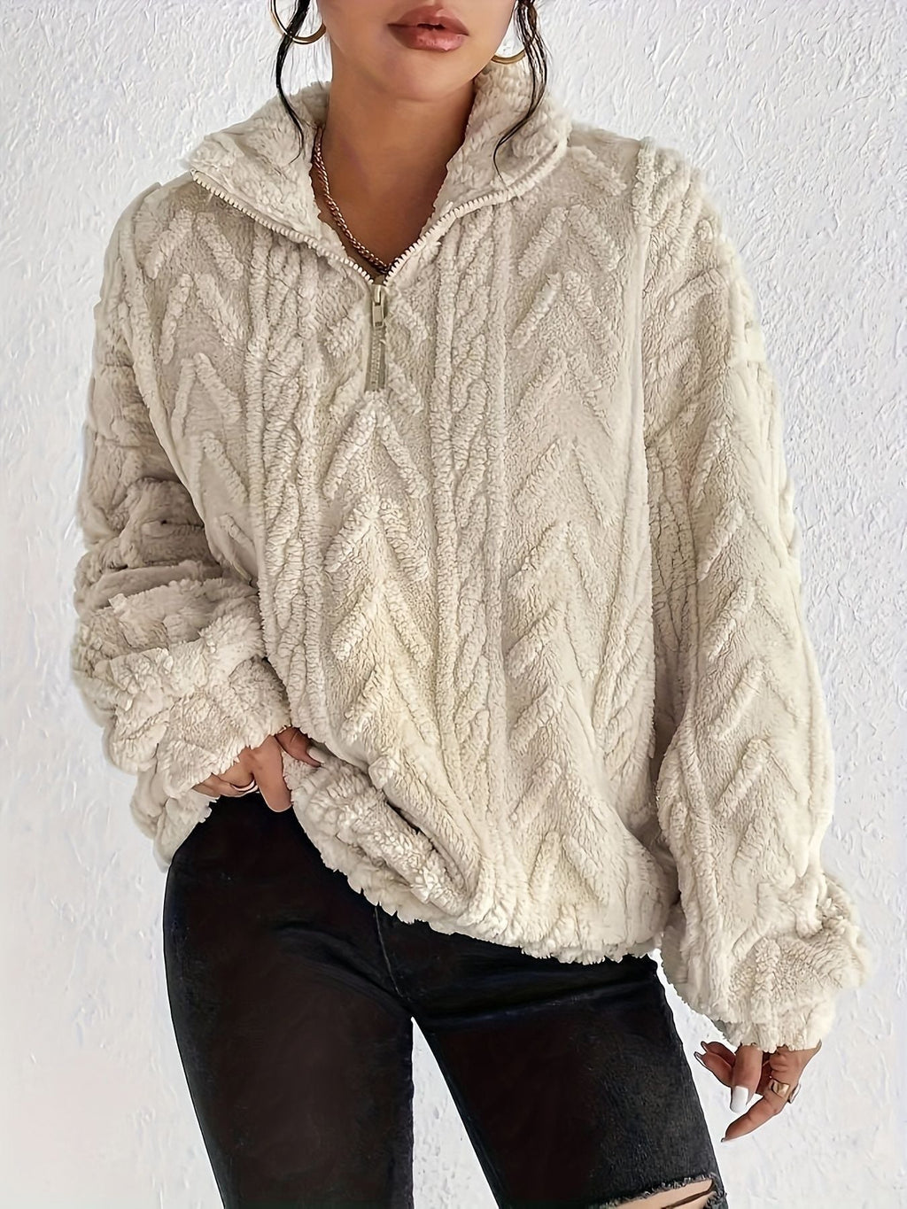 Damen Oversized-Pullover mit hohem Kragen und Zopfmuster - J&B - 8 - Jasminaboutique.com