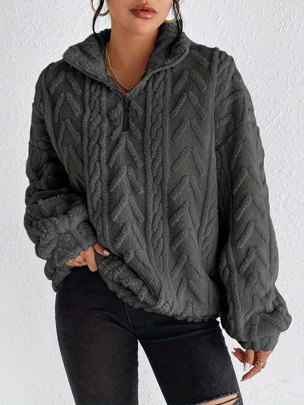 Damen Oversized-Pullover mit hohem Kragen und Zopfmuster - J&B - 10 - Jasminaboutique.com