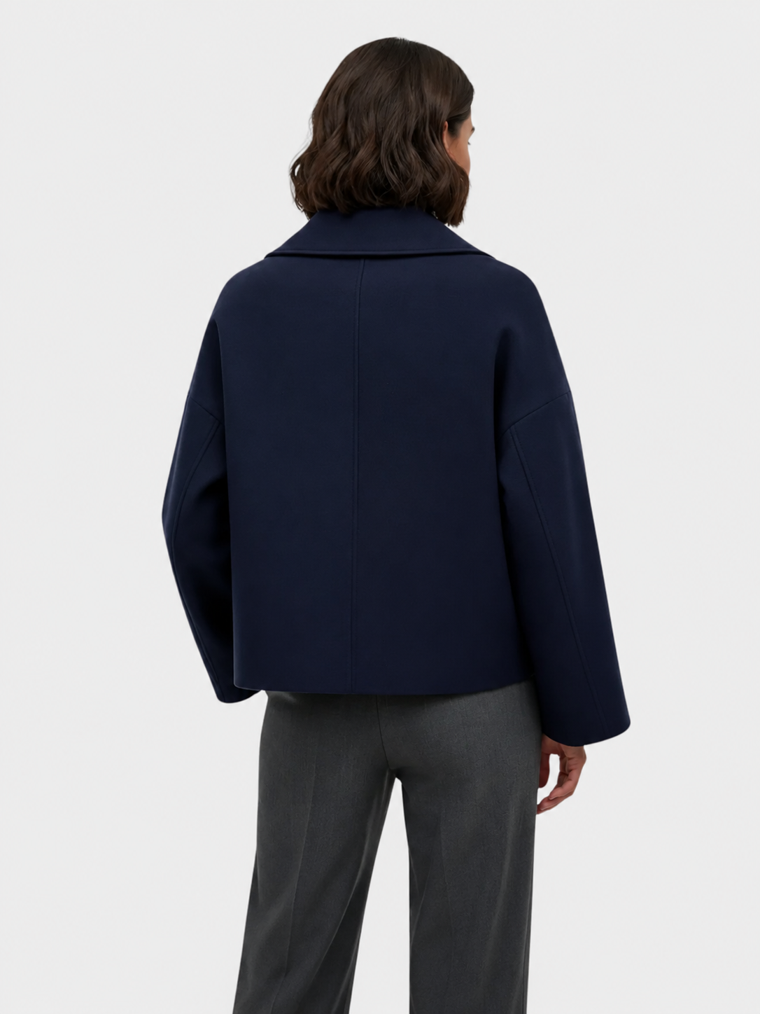 Damen Jacke - Kurzer Schnitt mit breitem Kragen und doppeltem Knopfverschluss - J&B - 6 - Jasminaboutique.com
