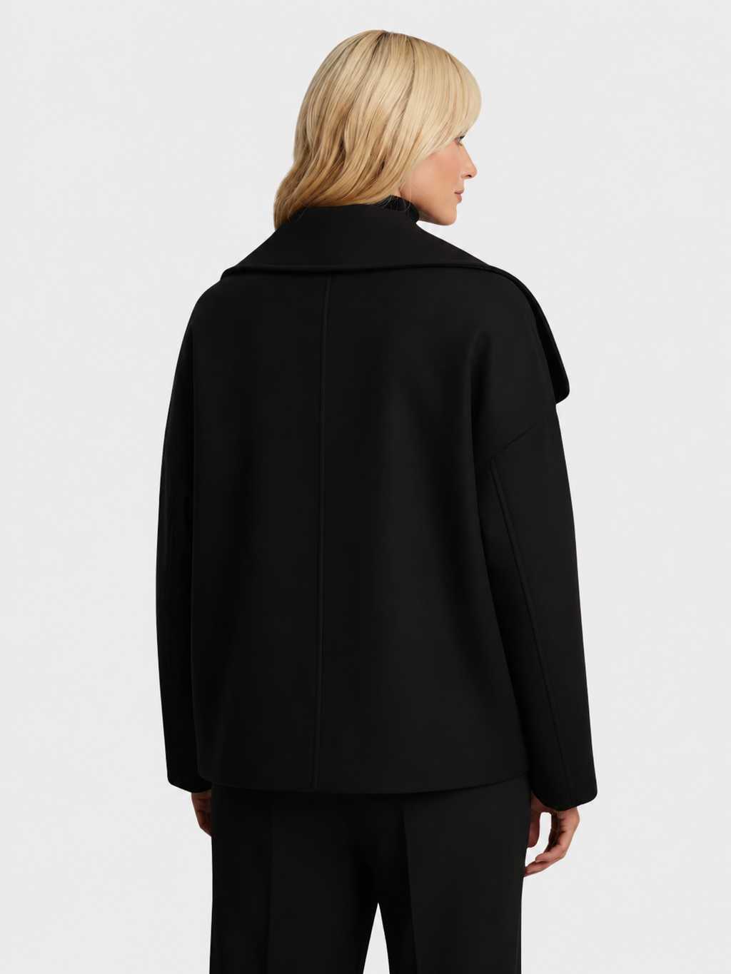 Damen Jacke - Kurzer Schnitt mit breitem Kragen und doppeltem Knopfverschluss - J&B - 8 - Jasminaboutique.com