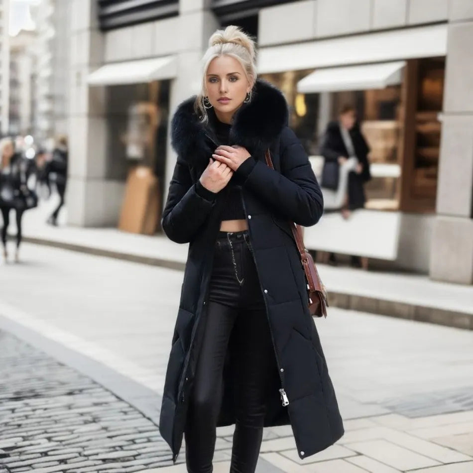 Damen Langer Steppmantel mit Kapuze und Fellkragen - J&B - 6 - Jasminaboutique.com