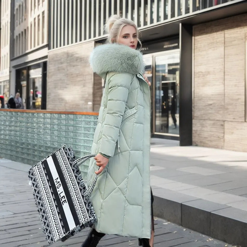 Damen Langer Steppmantel mit Kapuze und Fellkragen - J&B - 9 - Jasminaboutique.com