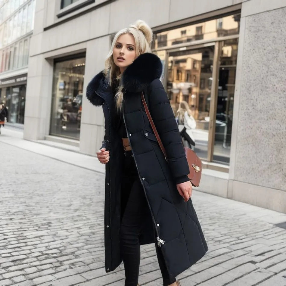 Damen Langer Steppmantel mit Kapuze und Fellkragen - J&B - 16 - Jasminaboutique.com