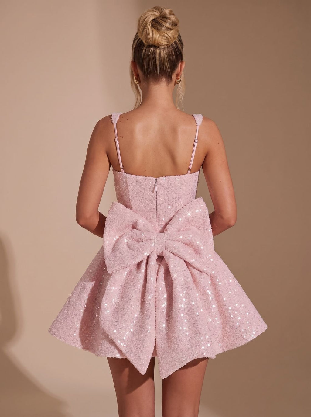 Kleid Damen mit weitem Schnitt und dekorativem Detail - J&B - 3 - Jasminaboutique.com