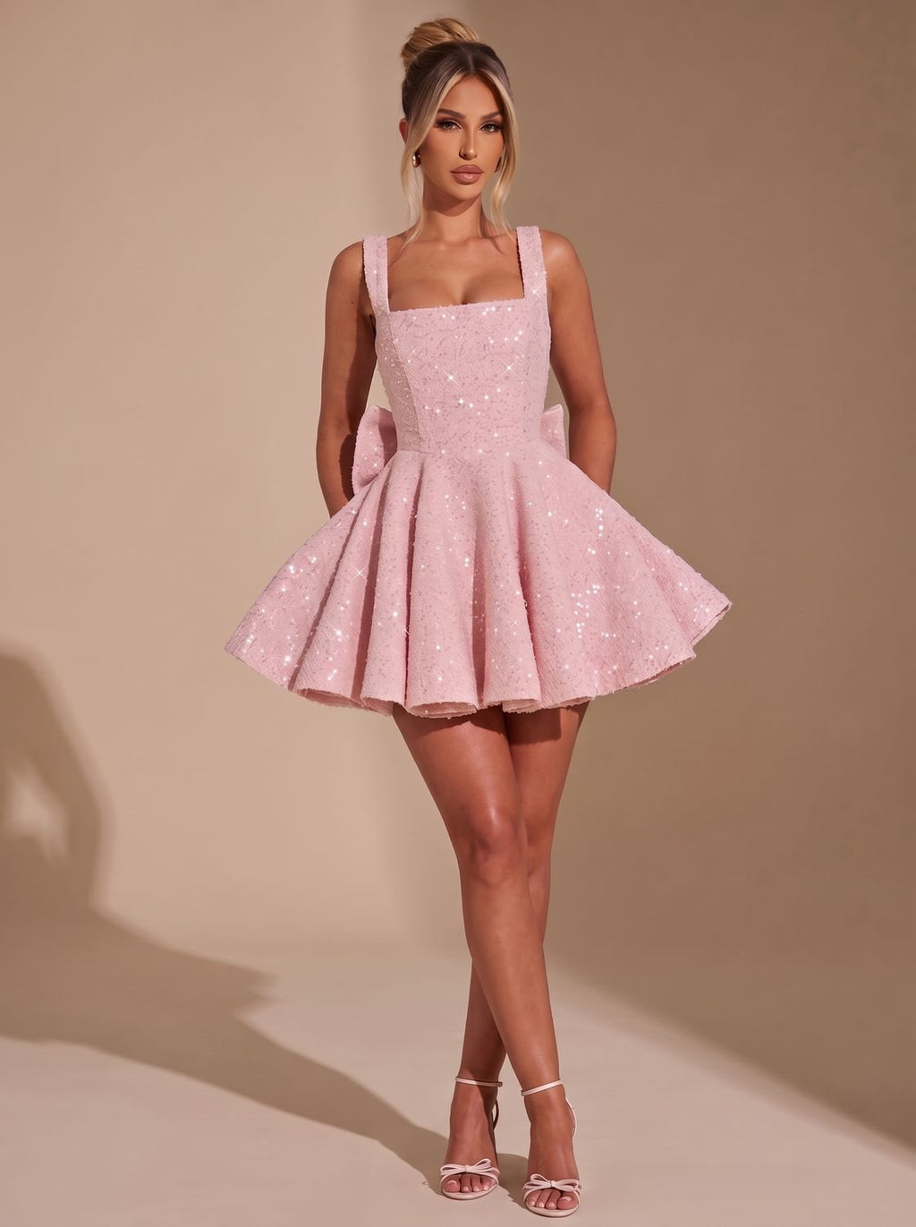 Kleid Damen mit weitem Schnitt und dekorativem Detail - J&B - 8 - Jasminaboutique.com