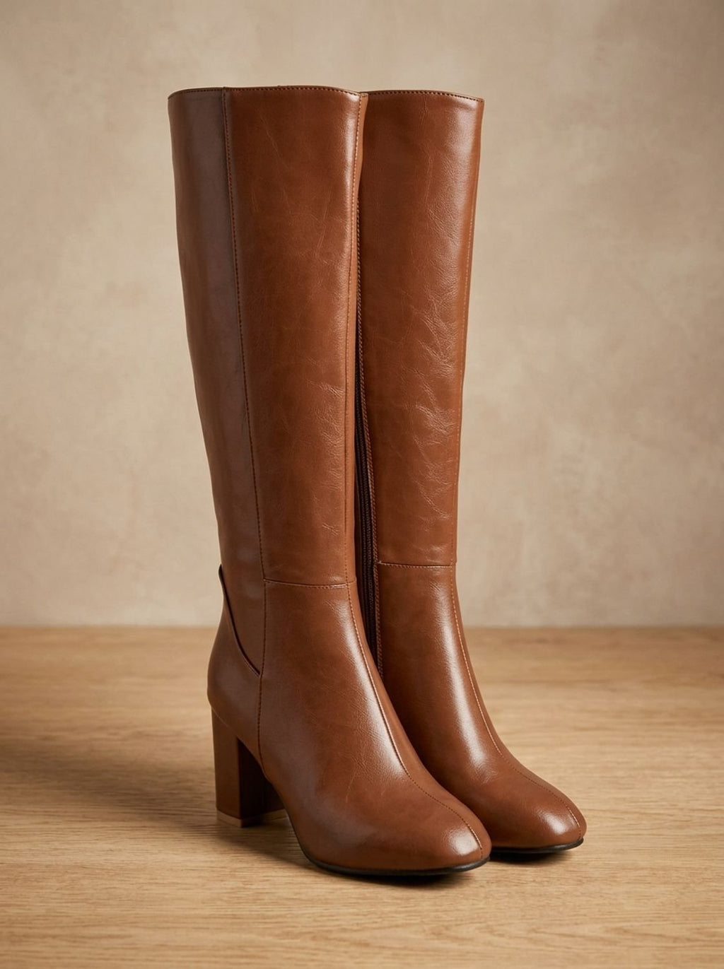 Stiefel Damen - Eleganter Schnitt mit Blockabsatz - J&B - 4 - Jasminaboutique.com