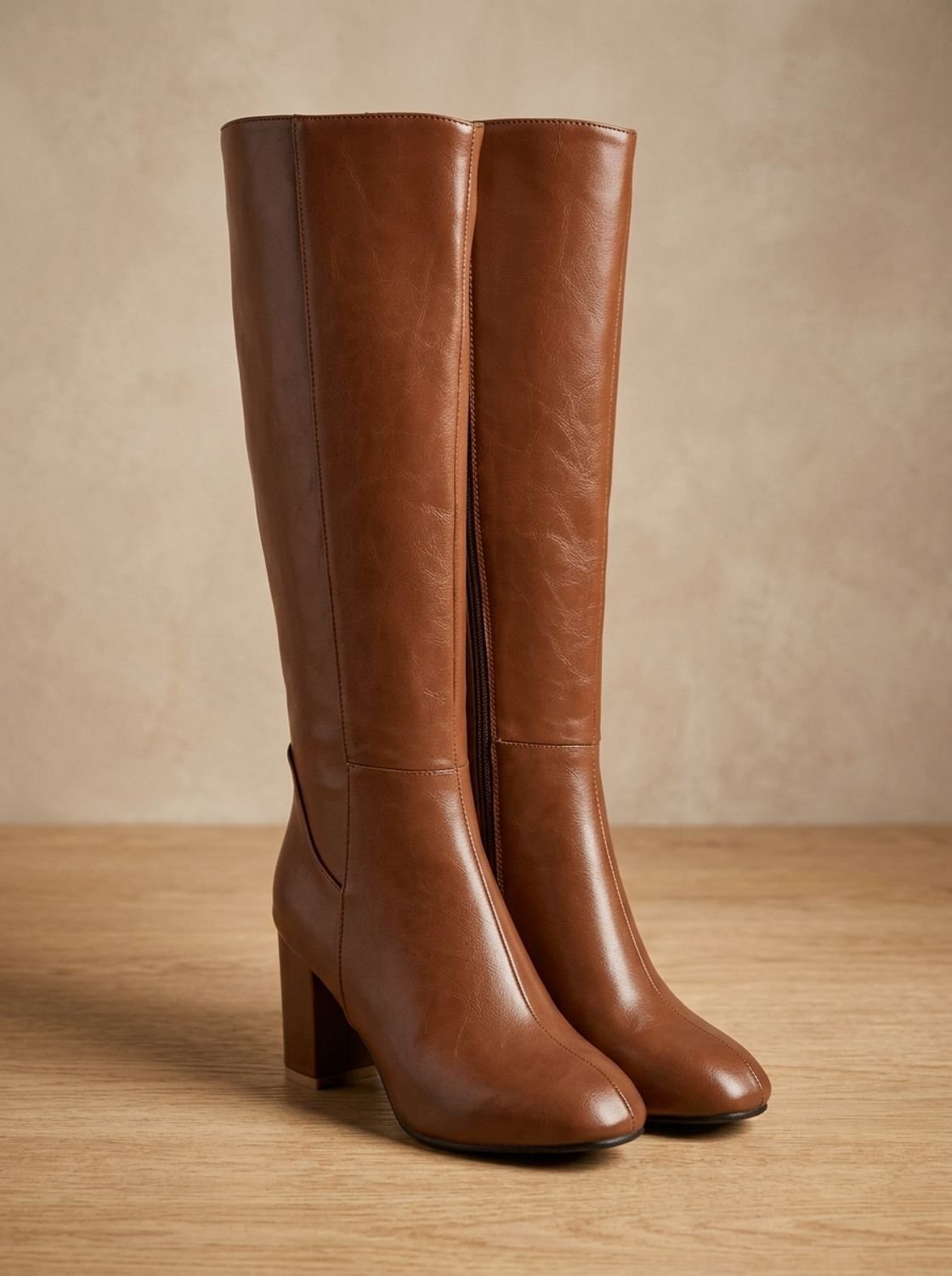 Stiefel Damen - Eleganter Schnitt mit Blockabsatz - J&B - 4 - Jasminaboutique.com