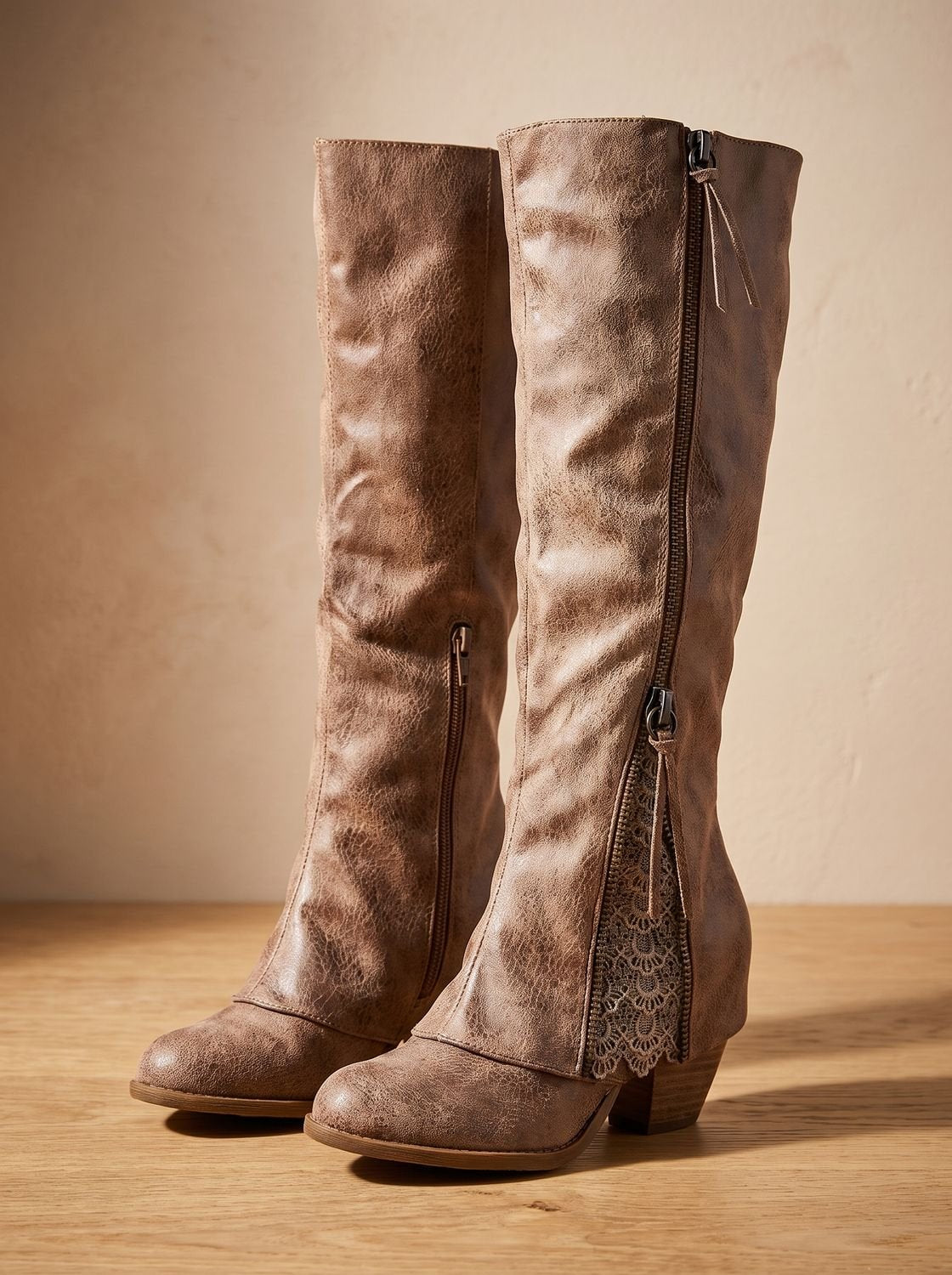 Stiefel Damen mit Blockabsatz und seitlichem Reißverschluss - J&B - 1 - Jasminaboutique.com