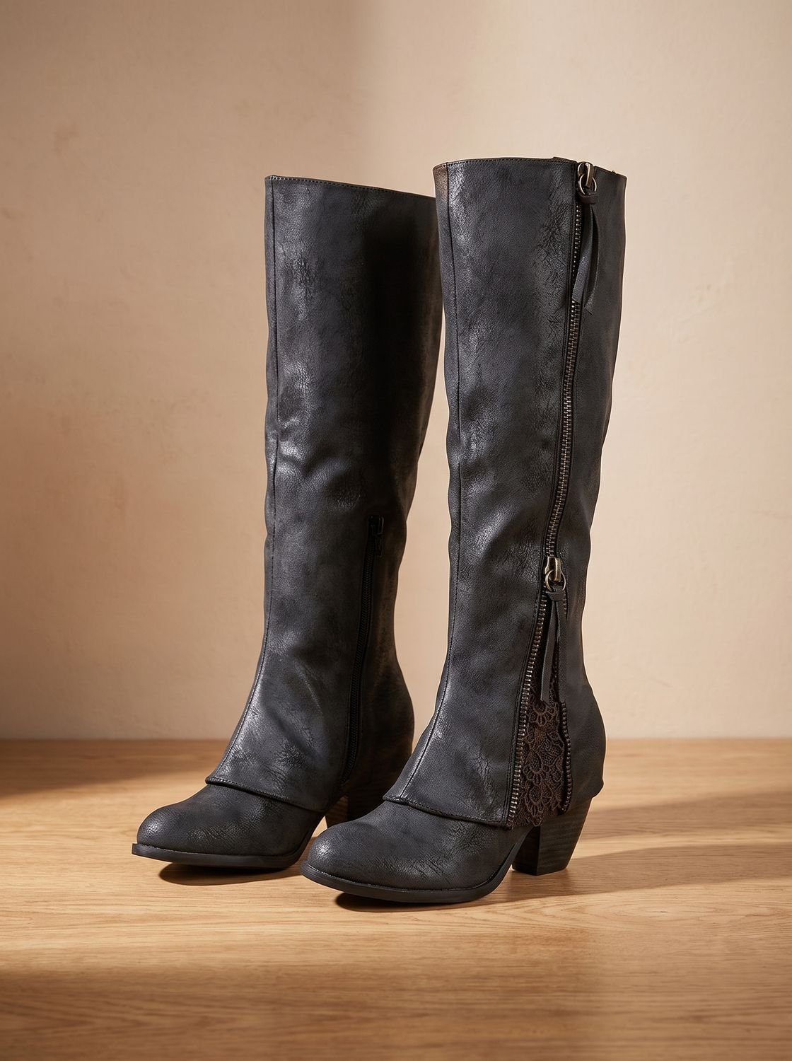 Stiefel Damen mit Blockabsatz und seitlichem Reißverschluss - J&B - 2 - Jasminaboutique.com