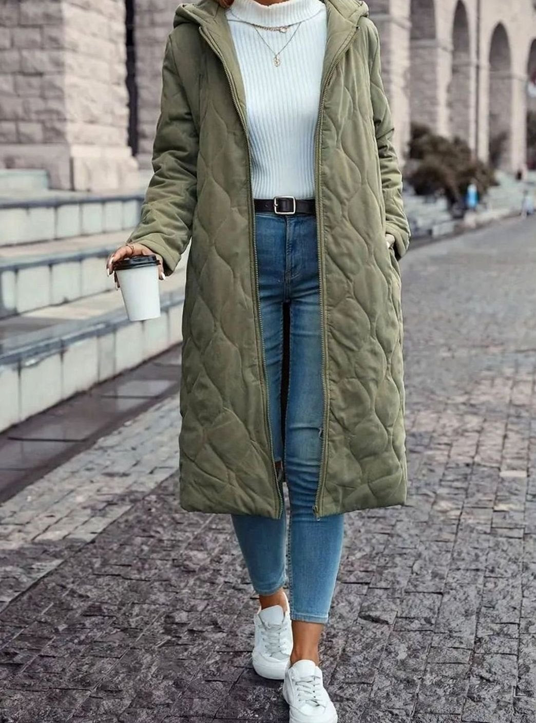 Damen Wintermantel mit Kapuze und Reißverschluss - J&B - 3 - Jasminaboutique.com