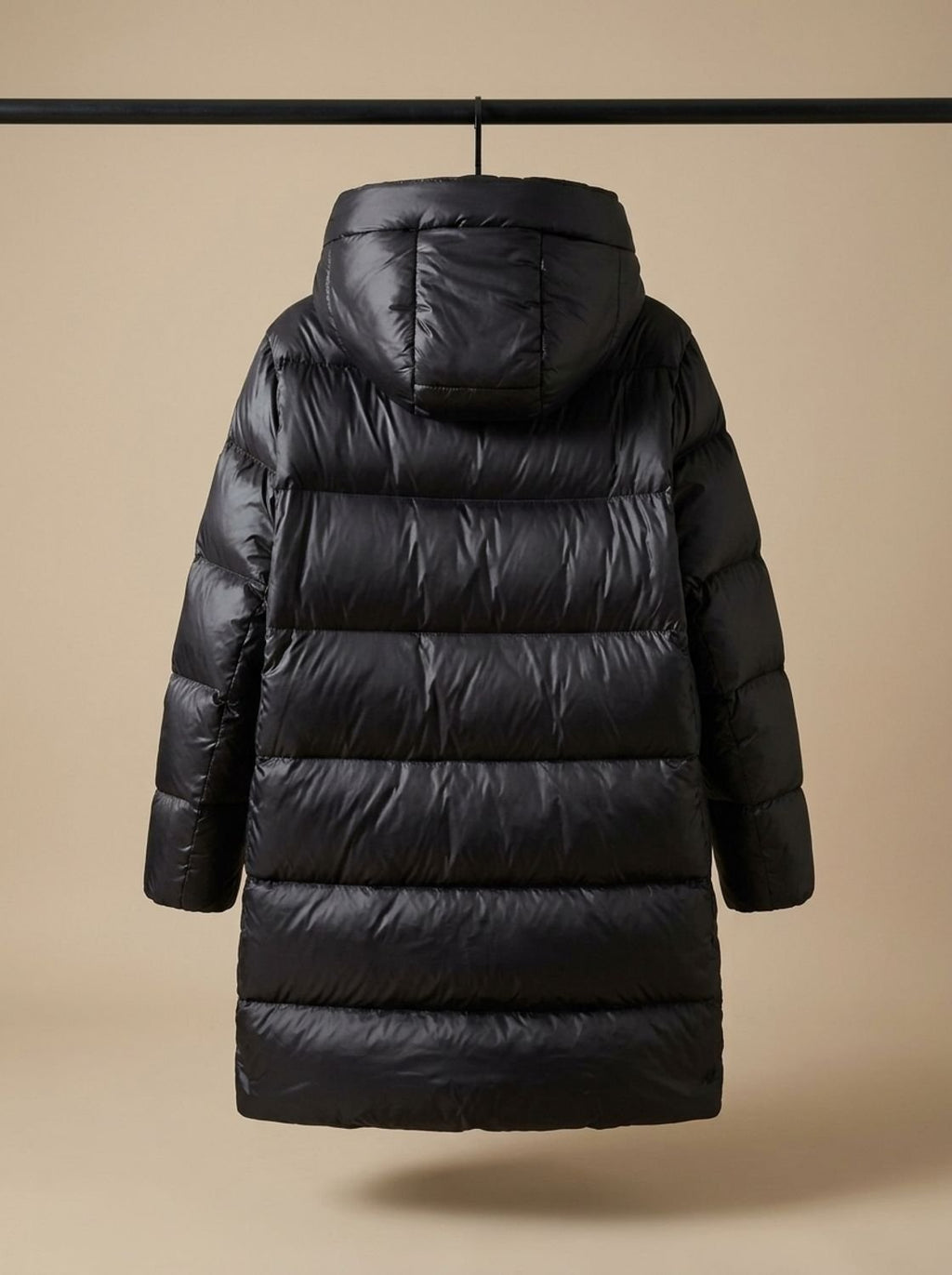 Damen Steppmantel mit Kapuze und langem Schnitt - J&B - 4 - Jasminaboutique.com