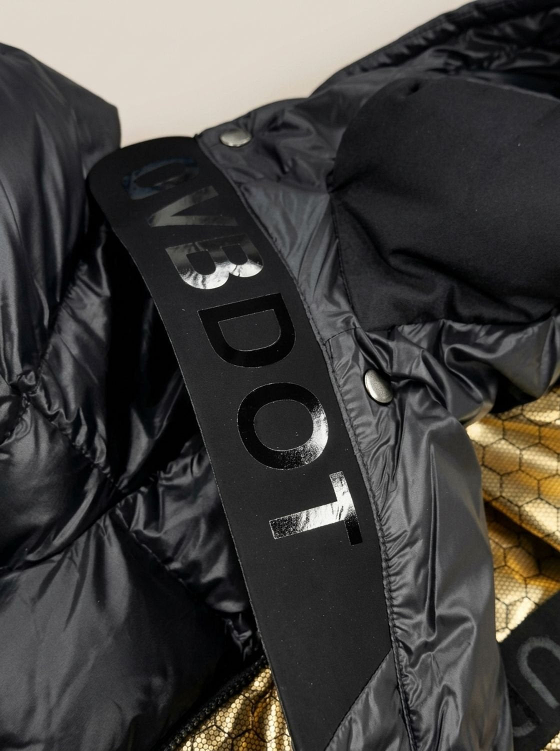 Damen Steppmantel mit Kapuze und langem Schnitt - J&B - 6 - Jasminaboutique.com