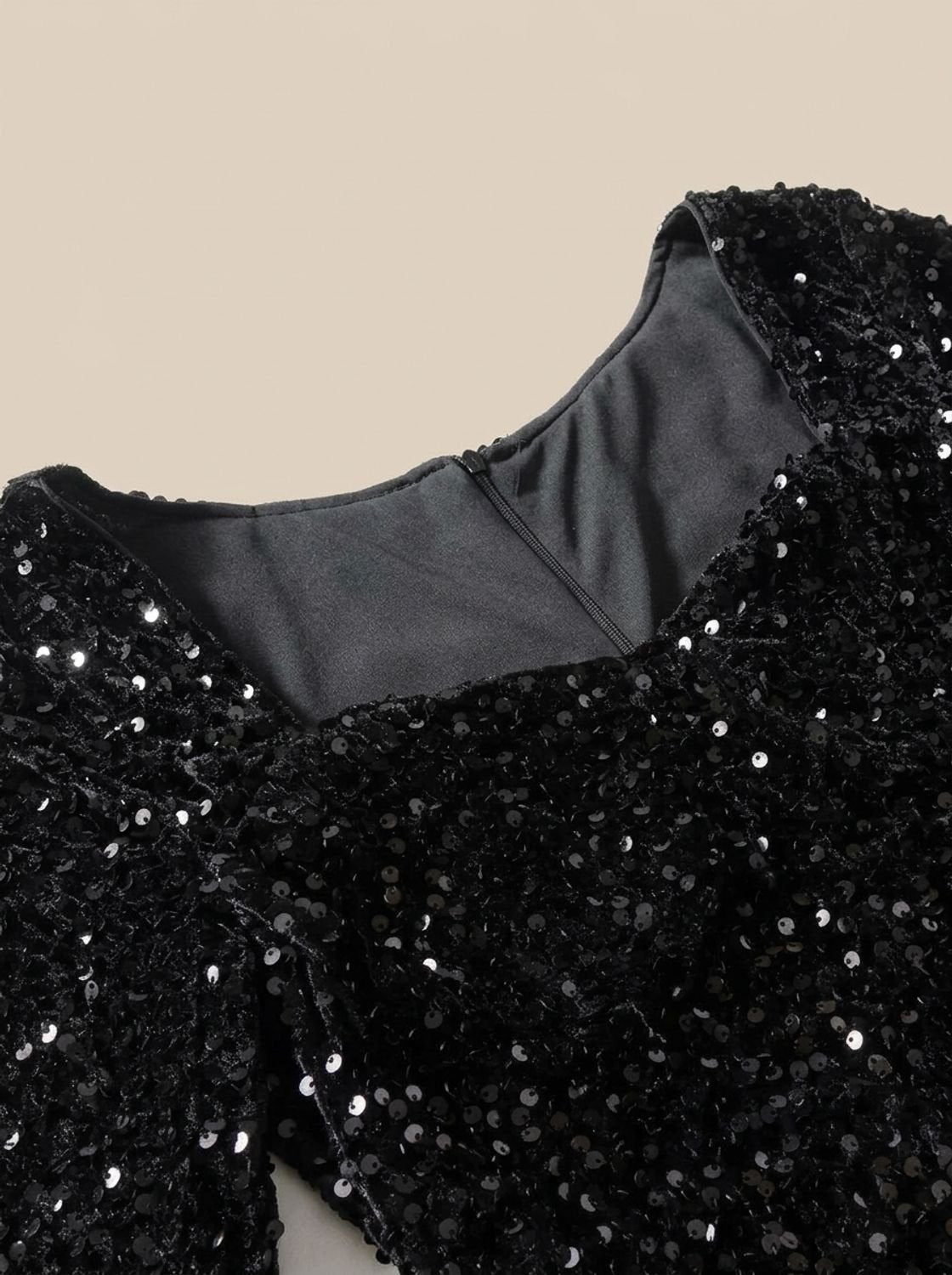 Mini Kleid Damen mit Puffärmeln und Herz-Ausschnitt - J&B - 6 - Jasminaboutique.com