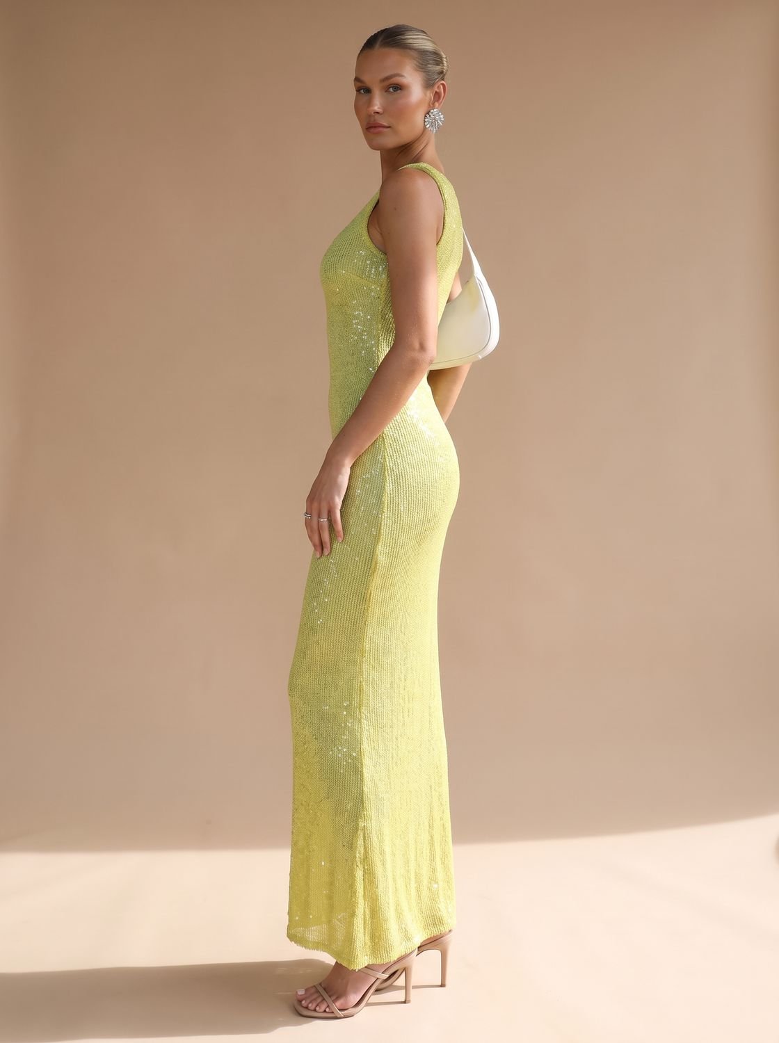Maxikleid Damen mit Rundhalsausschnitt und figurbetontem Schnitt - J&B - 7 - Jasminaboutique.com