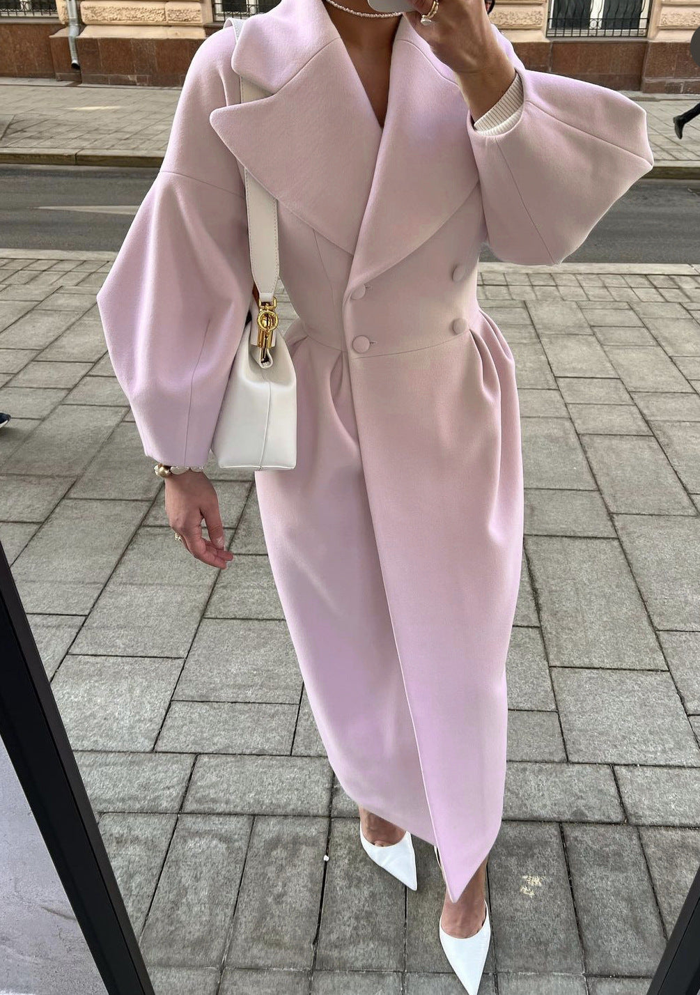Trench Coat Damen mit elegantem Schnitt und markanten Details - 7 - Jasminaboutique.com
