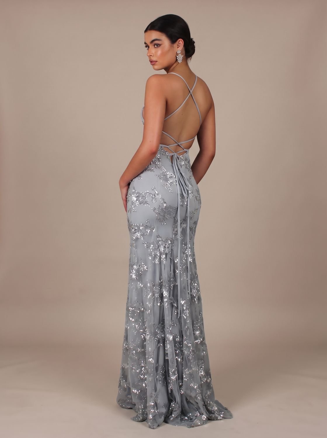 Maxikleid Damen mit tiefem V-Ausschnitt und Rückenausschnitt - 4 - Jasminaboutique.com