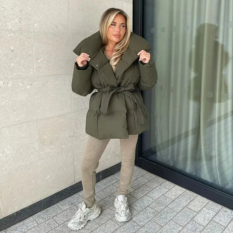 Damenjacke Oversize mit Gürtel und großem Kragen - 4 - Jasminaboutique.com