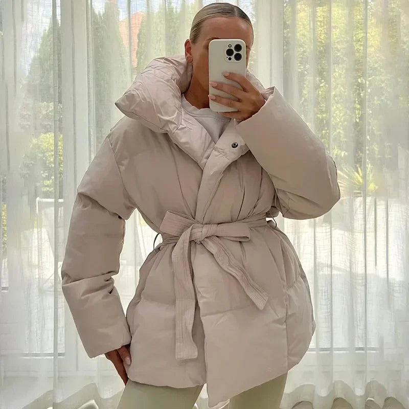 Damenjacke Oversize mit Gürtel und großem Kragen - 8 - Jasminaboutique.com