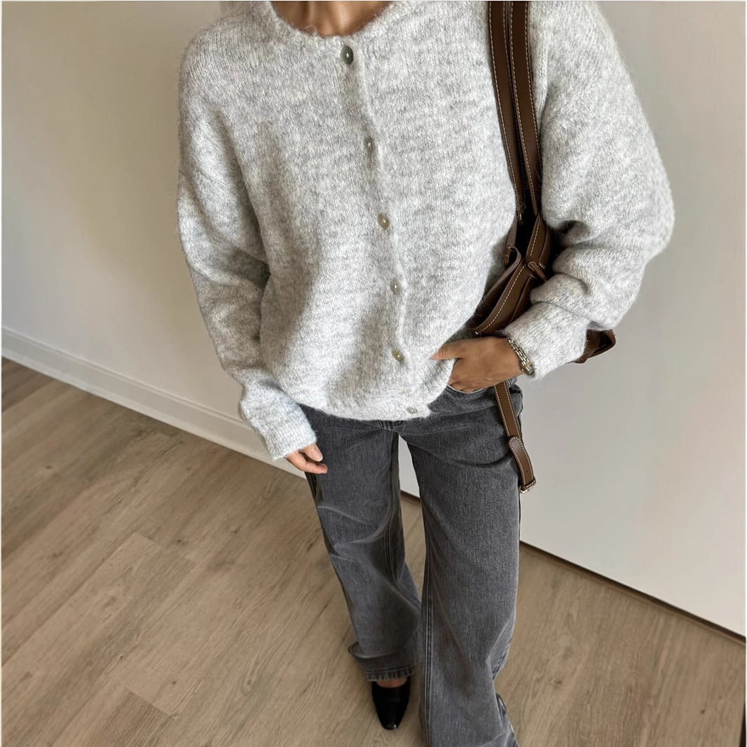 Cardigan Damen mit Knöpfen – Lässiger Schnitt und vielseitig kombinierbar - 1 - Jasminaboutique.com
