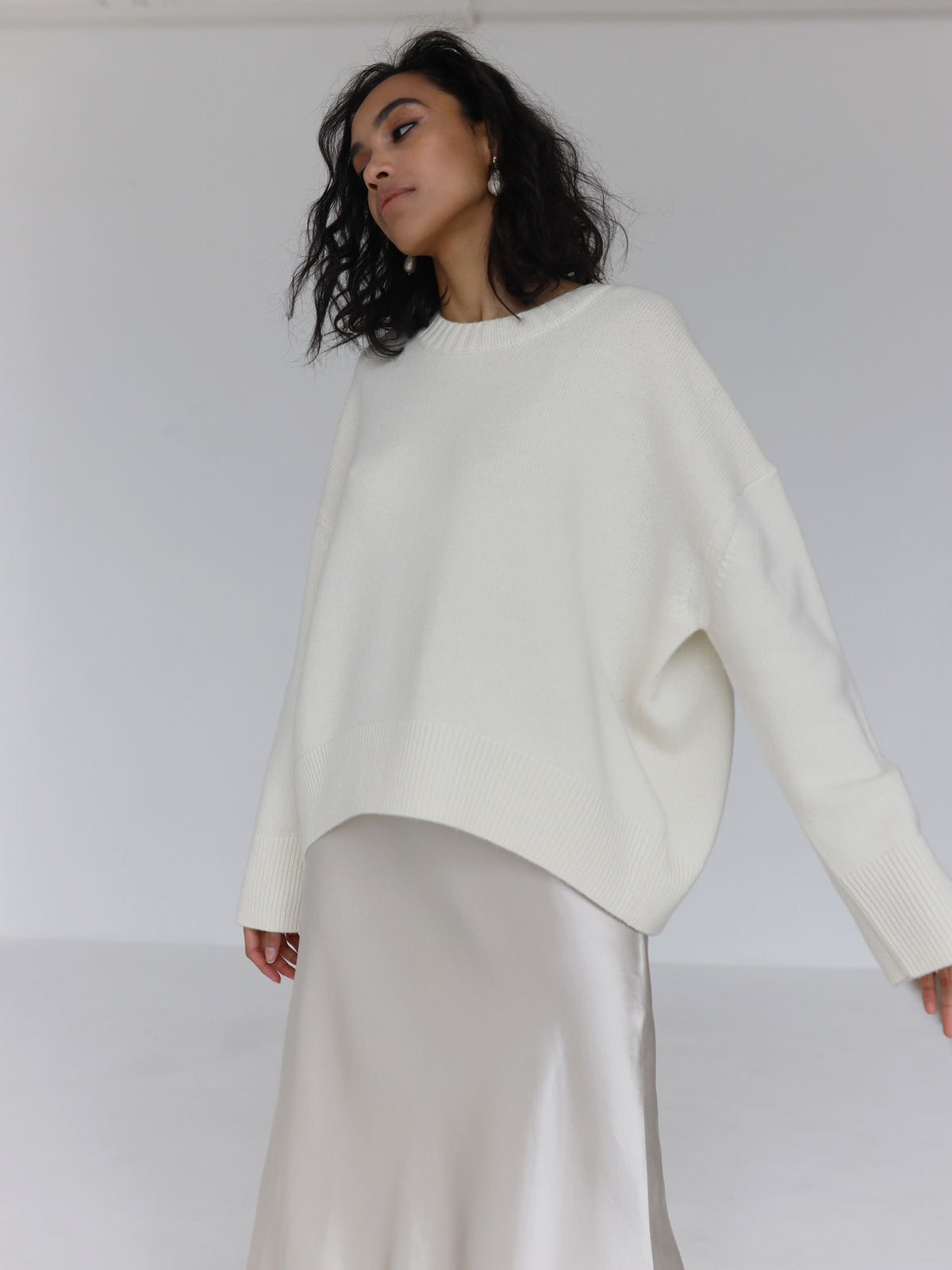 Pullover Damen mit Rundhalsausschnitt - 1 - Jasminaboutique.com