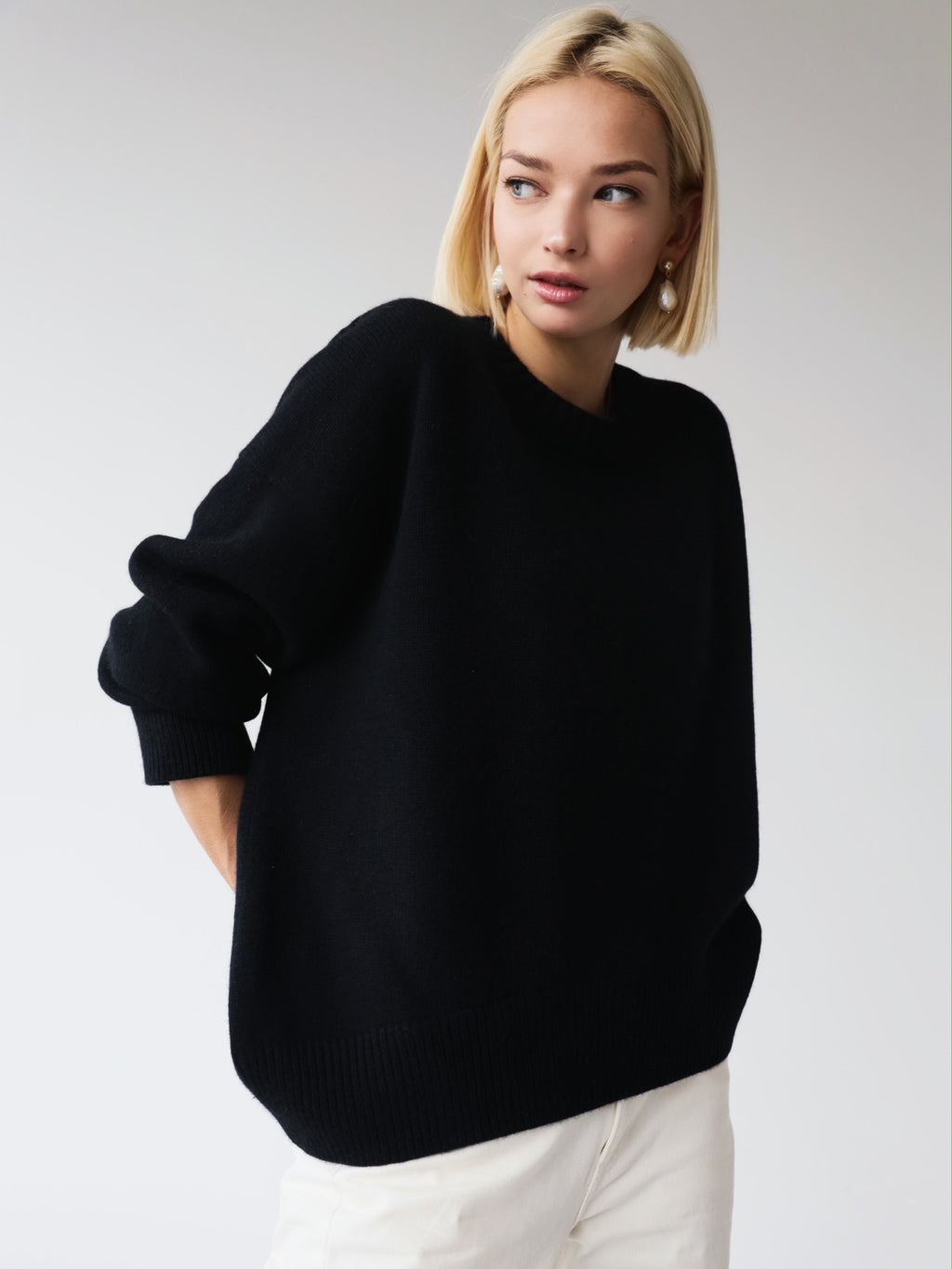 Pullover Damen mit Rundhalsausschnitt - 6 - Jasminaboutique.com